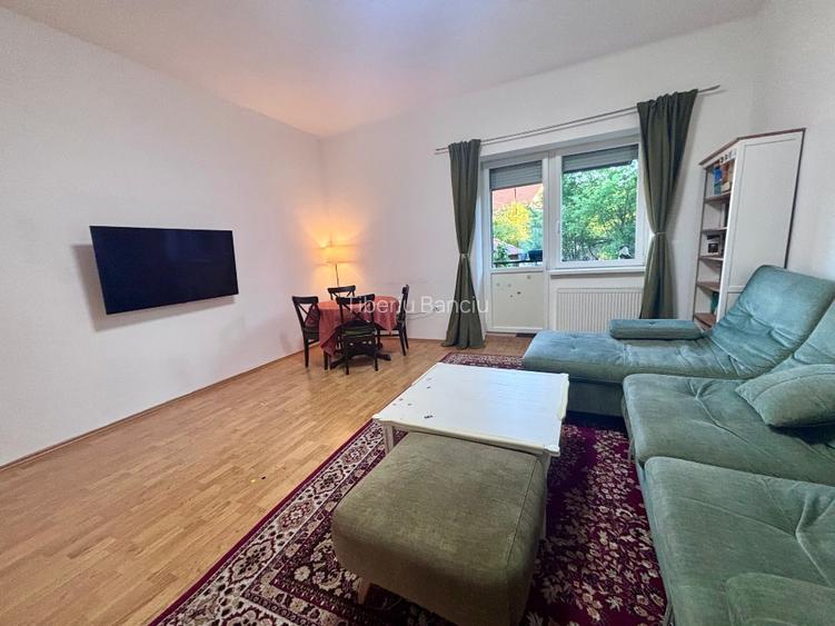 Apartament la casă în zona Lupeni - 11