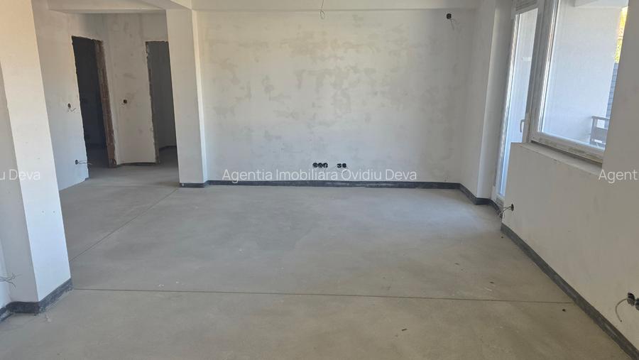 Vand apartament 3 camere decomandat in Deva, zona 22 Decembrie, parter, bloc nou - 3