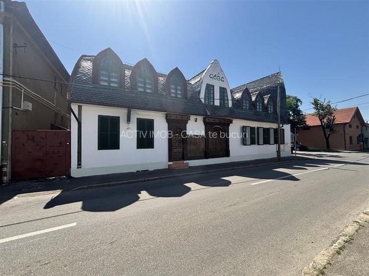 Cladire cu Arhitectura Traditionala - 691 mp - Ultracentral Oradea - 3