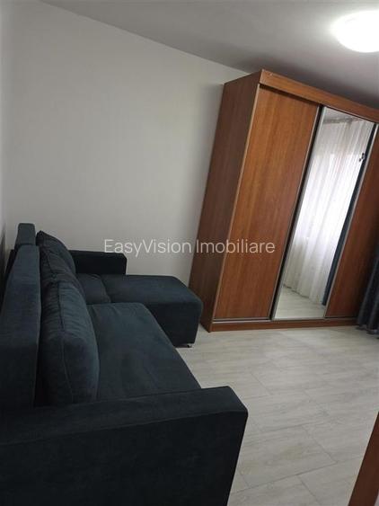 Garsoniera renovata 2025 | Bd. 1 Decembrie 1918 | Mobilata si utilata | Etaj 7 - 4