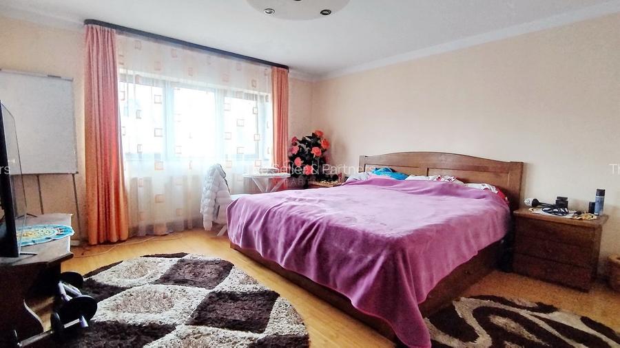 Suprafata Generoasa - 3