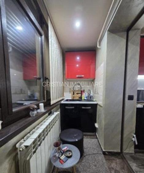 PARTER+balcon 7m ELEGANT  60mp MOBILAT NOU 2 cam confort 1 Decomandat Radu Negru - 3