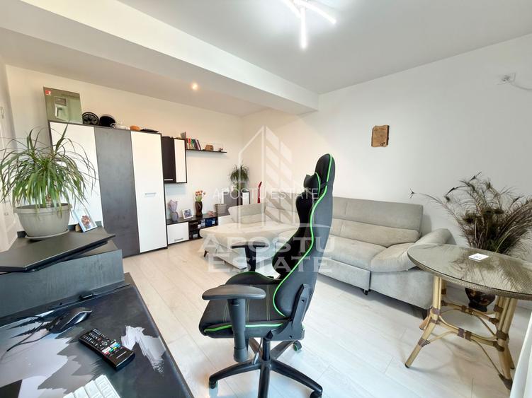 Apartament cu 2 camere mobilat decomandat, dressing si debara in Giroc - 3