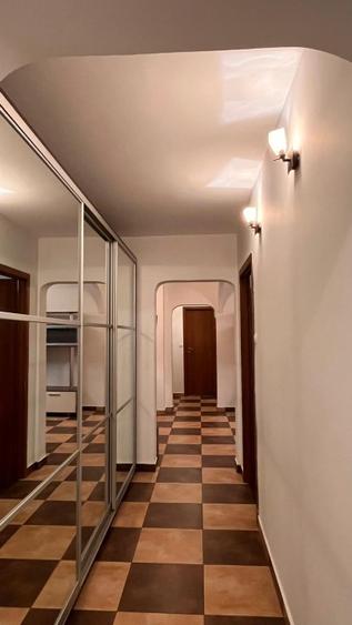 Apartament de inchiriat Tineretului, 3 cam. decomandate, f aproape de metrou 4/8