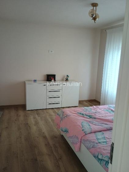 Casa cu etaj,2 terase +garaj - 9