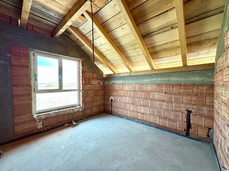 Super pret - Duplex cu 4 camere - teren generos  |Sǎcǎlaz| - 10