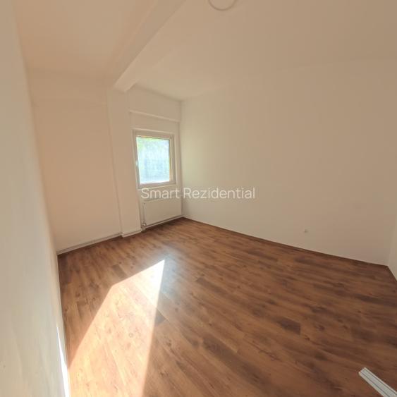 Vilă spațioasă cu 12 camere, teren generos și multiple facilități - 15