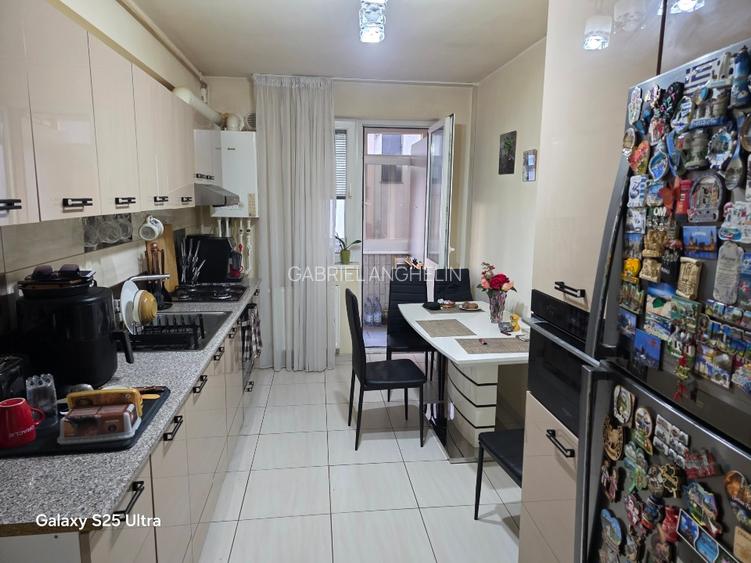 VANZARE APARTAMENT + PARCARE 73MP - 2