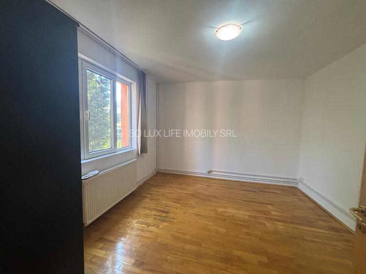 inchiriez casa  noua  5 camere calea Aradului 1600 euro - 3