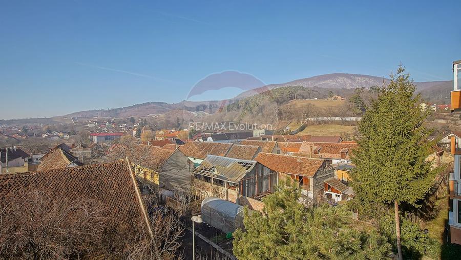 Apartament 3 camere decomandat Codlea | Comision 0% | - 25