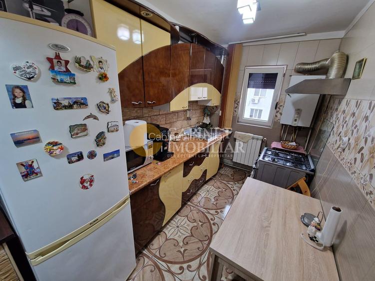 3 Camere Semidecomndat- Mobilat si Utilat- zona Zimbru - 6