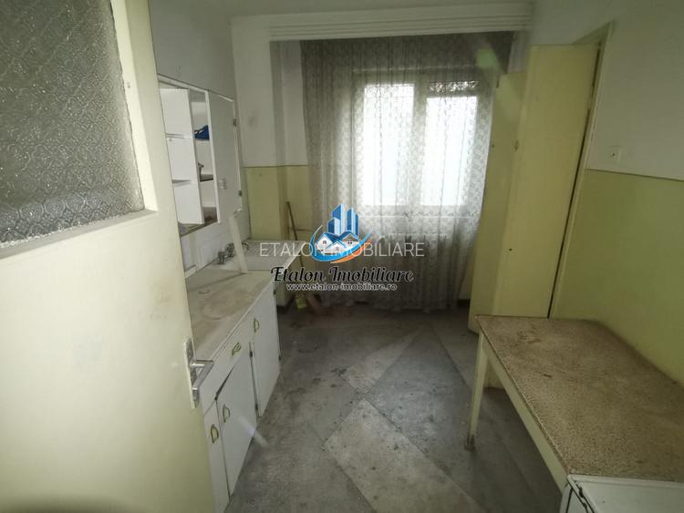 Apartament 2 camere semidecomandat, parter, Zona Posta Maratei - 3