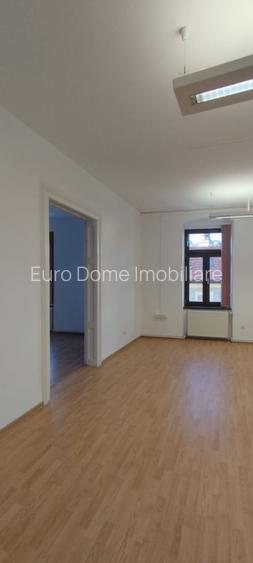 Spațiu birouri 119 mp. , renovat – Strada Castelului - 6
