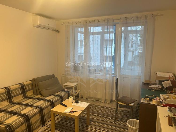 3 CAMERE // CINA // ETAJUL 1 - 8