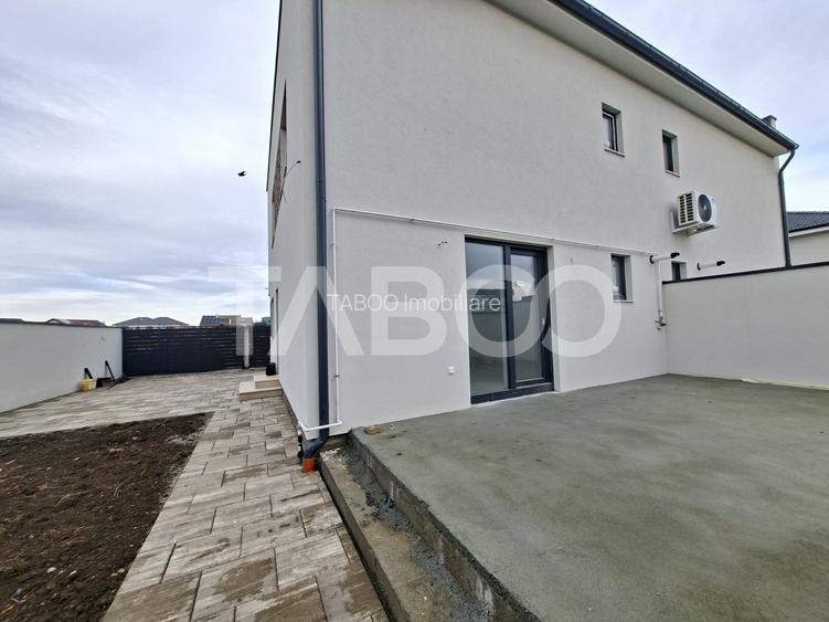 Casa tip duplex de vanzare cu acces auto curte terasa Selimbar - 13