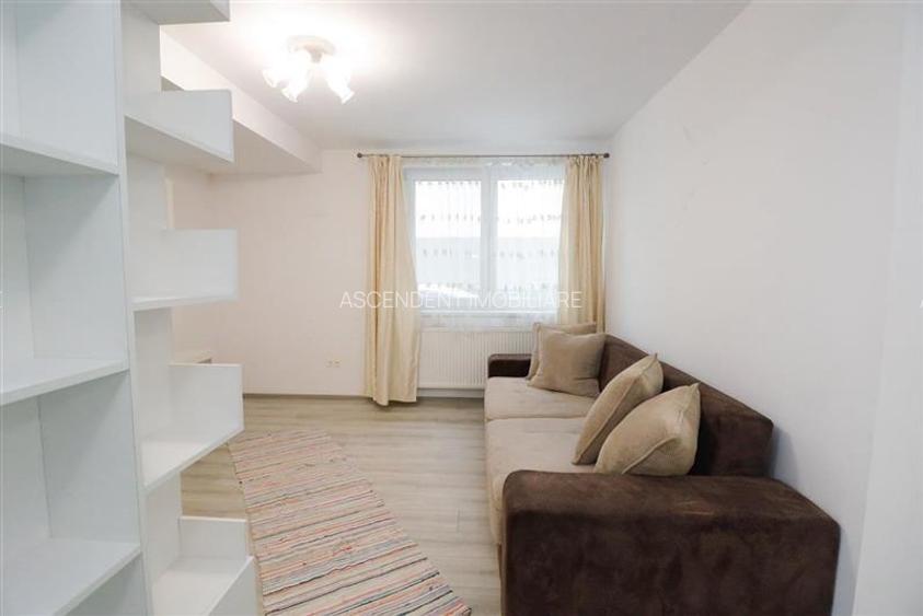 3D!Studio cochet si aerisit,regim vila, parcare privata,Tractorul,Brasov: invest - 24