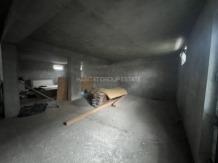 Duplex  175 mp utili 58 mp demisol curte 180 mp finisaje la alegere 3 bai - 5