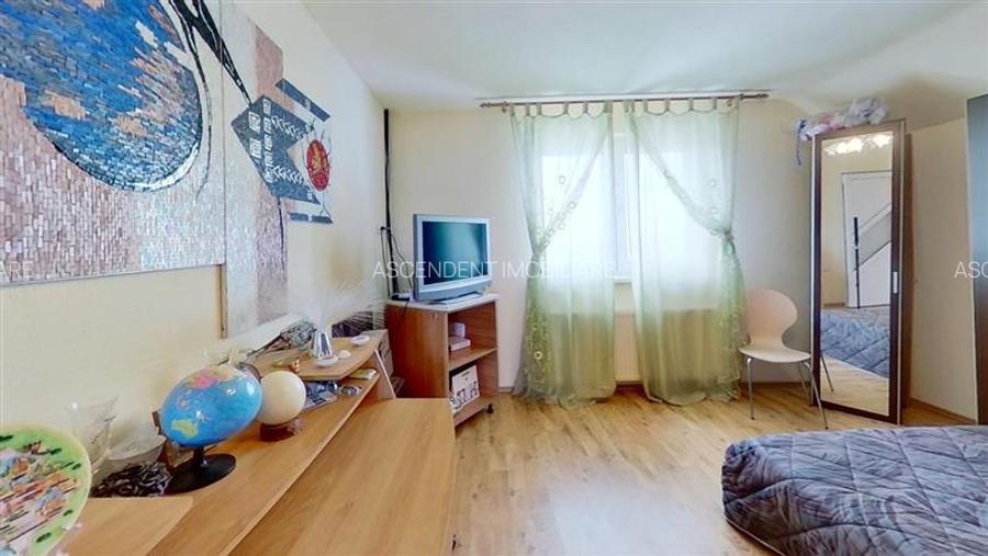 3D! Rezidenta in arie linistita, mobilata, echipata, curte proprie, Rasnov - 10