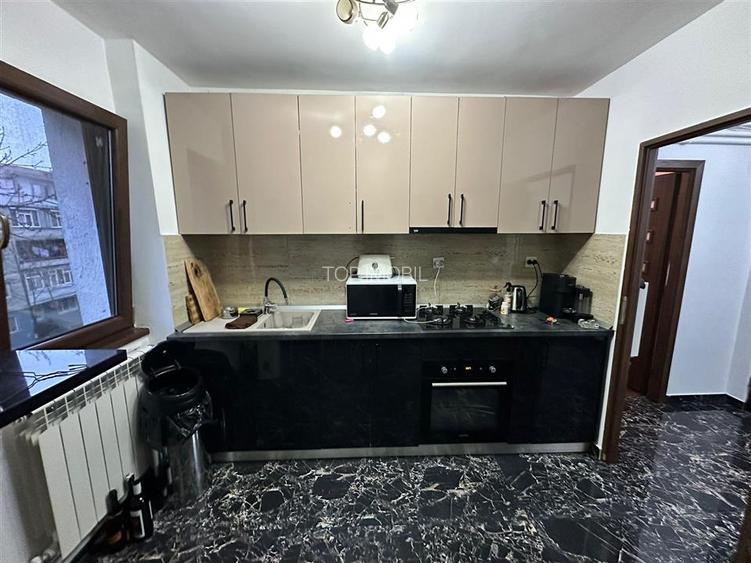 Apartament 3 camere semidecomandat, Podu Ros - Cantemir - 5