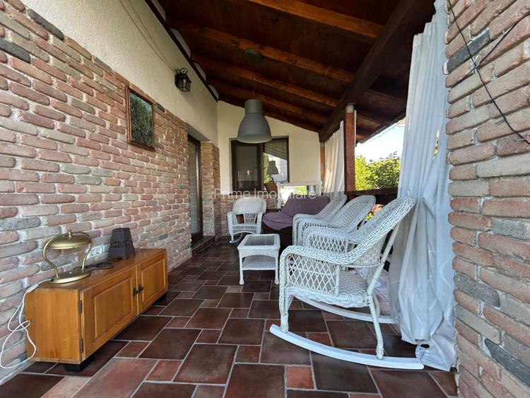 Casa de vanzare , 6 camere , 200 mp , Zona Cetate - 16
