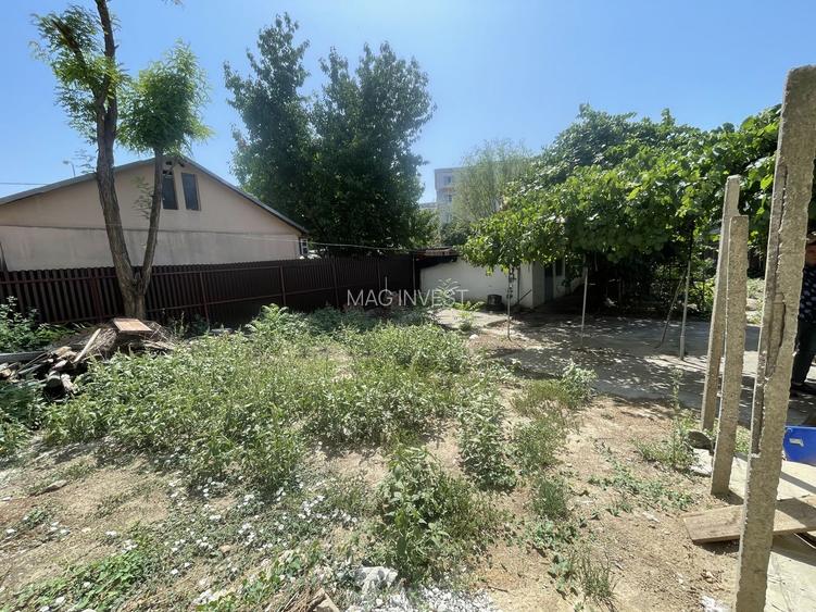 Casa de inchiriat, Micro 17  - curte spatioasa, loc de parcare - 2