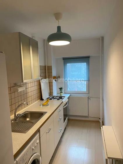 Garsoniera / decomandata / 40 mp / metrou / balcon / Virtutii-Lujerului - 3