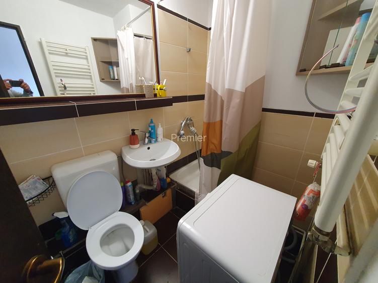 Craiter (str, Dacia ), garsoniera decomandata, etaj 4/4, 50000 euro - 5