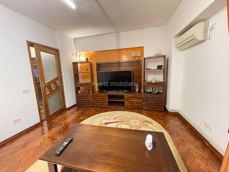 Apartament 3 camere decomandat-80 mp-Podu Ros-bloc 1994 - 9