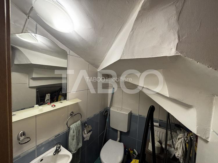 Casa tip insiruita de vanzare 100mpu 210mp teren   Sura Mica Sibiu - 17