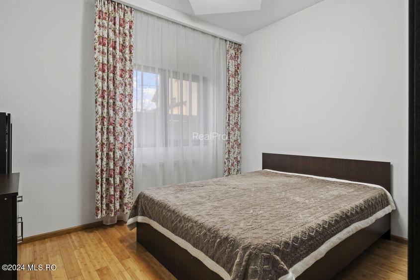 Branesti - Lac, Vila de familie P+E+M, 250 mp utili, teren 547 mp - 18