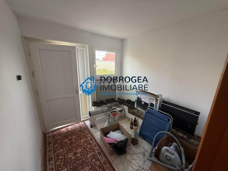 Casa batraneasca 229 mp + teren 675 mp, deschidere stradala 15,8 ml - 8