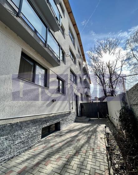 VANZARE APARTAMENT 3 CAMERE TEPES VODA CALEA CALARASILOR 87MP MANSARDA - 9