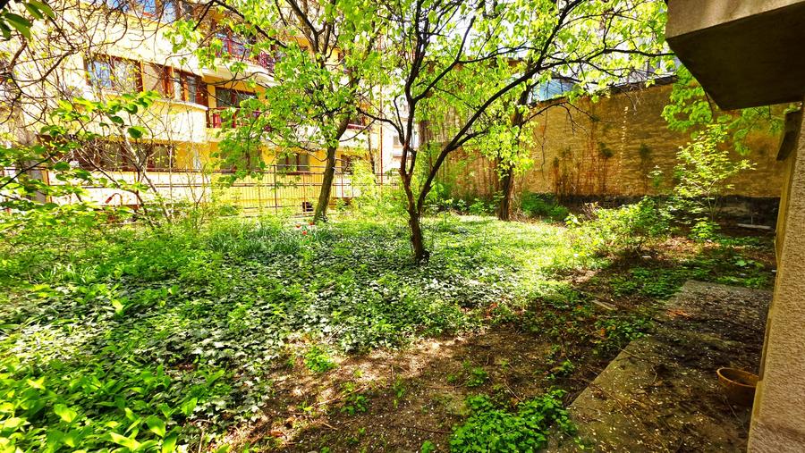 Aviatorilor, Porumbaru, Parc, apartament 3 camere, in vila, 240 mp teren,