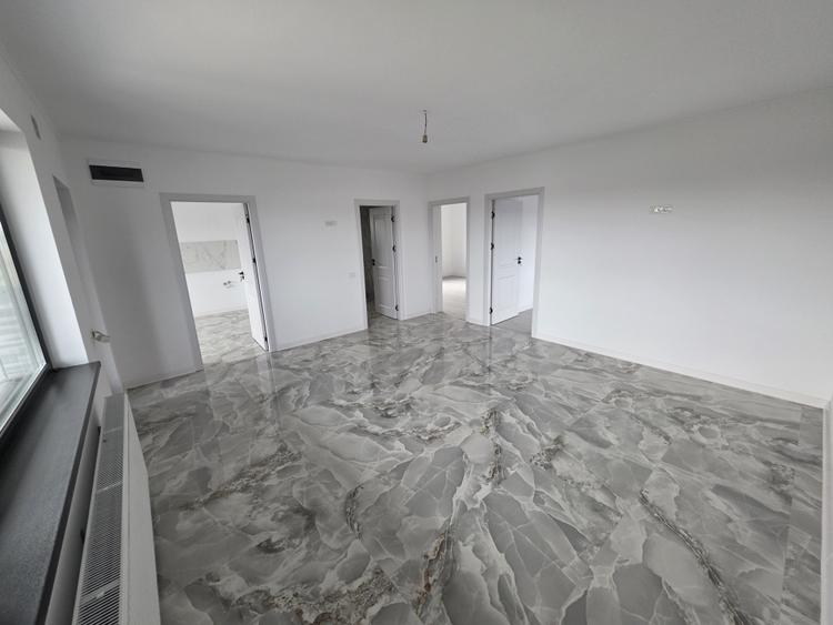 Exclusivitate, casa la sol cu posibilitate de mansardare, 3 camere, Valu lui Tr!