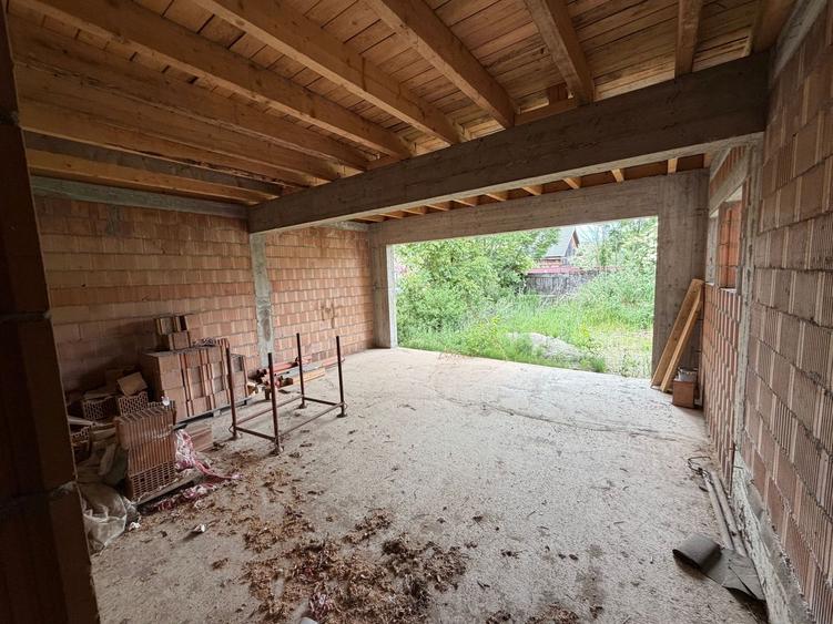 Casă de vânzare 260 mp utili + 1052 mp teren in centrul orasului Covasna