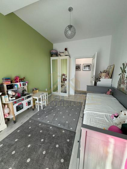 3 camere , 70 mp, garaj, terasa, zona str. Buna Ziua
