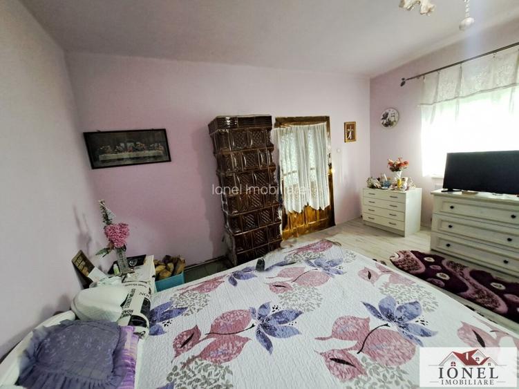 Casa de vanzare in Berghin -1600 mp teren - 3