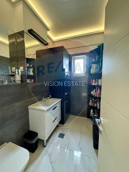 Apartament cu 4 camere de vânzare în zona Sarari - 15