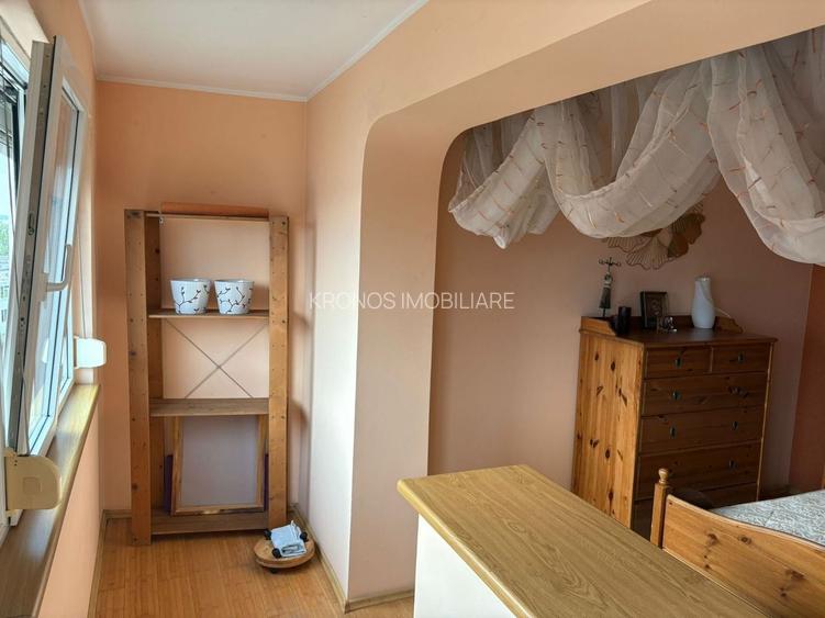 CIRESICA  3 CAMERE , LIBER, GAZE  77 MP PRET 132900 EURO - 3