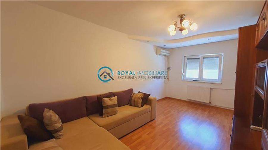 Royal Imobiliare  - Vanzare Apartament 3 camere zona 9 Mai - 3
