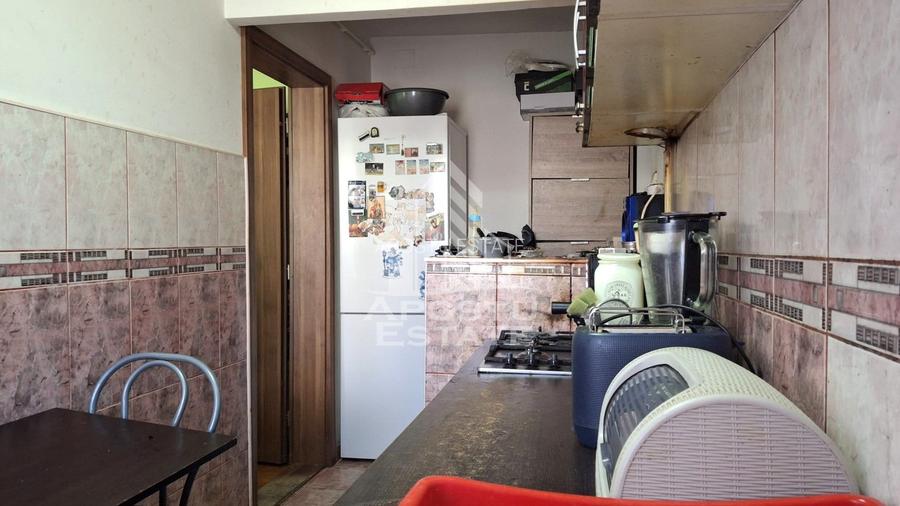 Apartament 2 camere,semidecomandat,zona Romanilor - 2