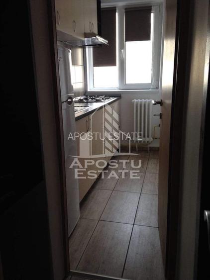 Apartament cu 2 camere, etaj intermediar, zona Dacia - 3