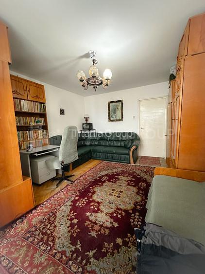 Garsonieră de vânzare în Bd. Victoriei cu vedere spre Tampa - 2