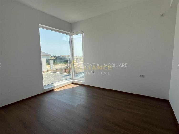 Casa Individuala - 3 camere -2 bai - 8