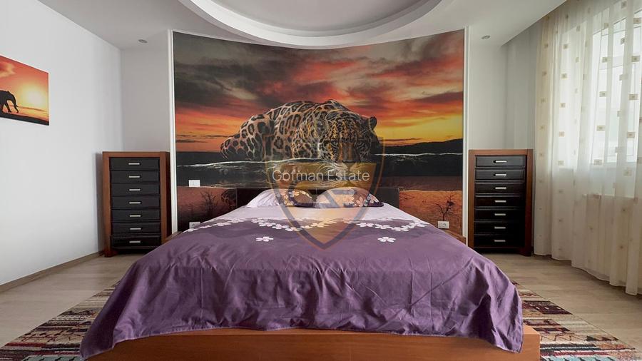 3 camere 180 mp + Parcare privata. Peninsula, Centrul Vechi, Piata Ovidiu - 20