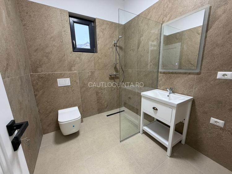 Casa 4 camere/ Curte/ Centrala/ Metrou 10 min - 10