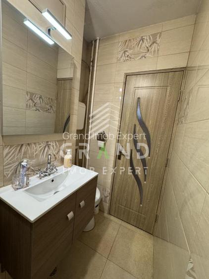 Garsonieră 30 mp | decomandată | modernă | balcon închis | P-ța Cipariu - 21