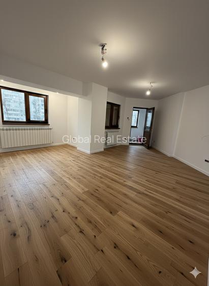 3 Camere Decomandat 97 mp Zona Boema- Bd Tomis Renovat - 2