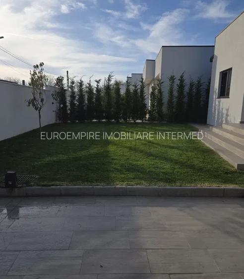 Vila LAZU de inchiriat, cu 3 camere - 6