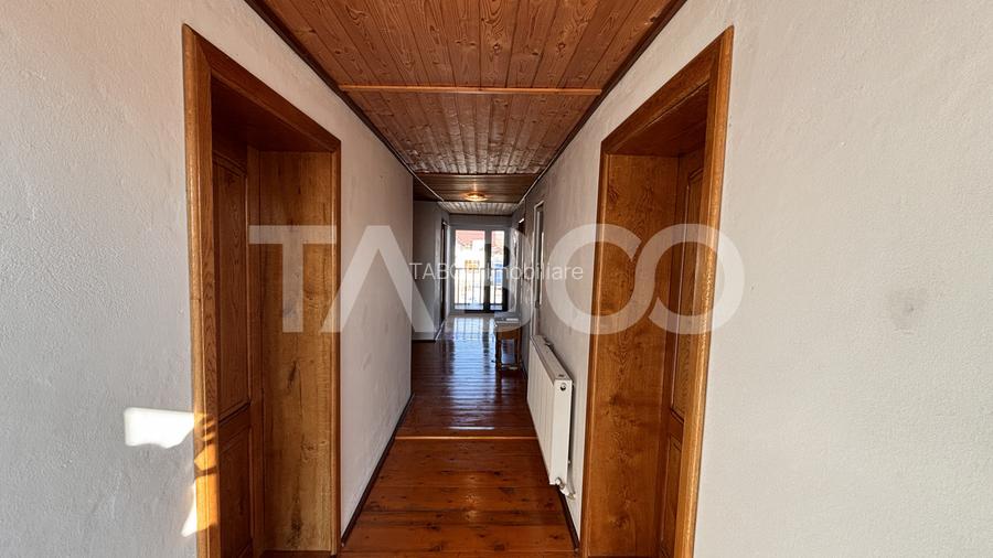 Casa de vanzare individuala zona Sura Mare 900 mp teren - 16